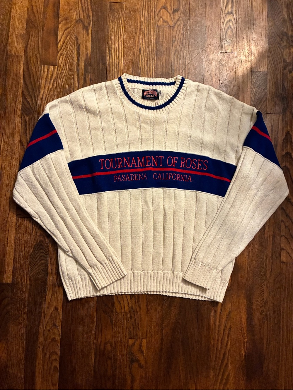 Vintage nutmeg mills Pasadena rose parade sweater size XL